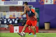 Iain Hume makes a return to ISL