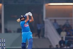 IND vs WI: रोहित शर्मा के रिकॉर्ड चौथे शतक के बाद क्रिकेट जगत की जबरदस्त प्रतिक्रियाएं