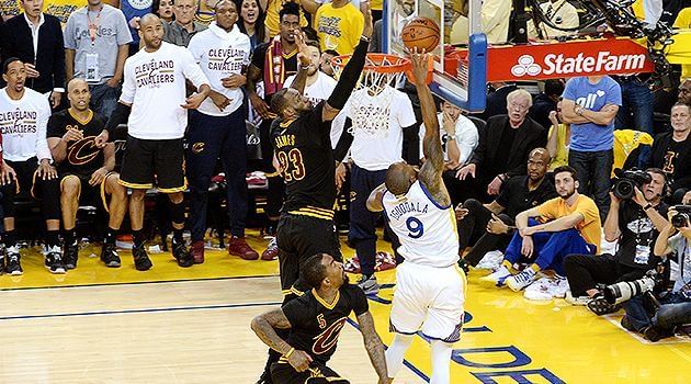 LeBron James&#039; iconic chase down block