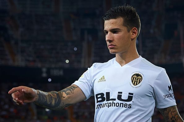 Santi Mina scored Valencia&#039;s first two goals