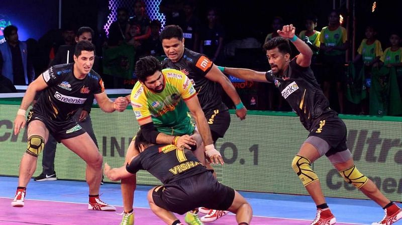 Pardeep Narwal picked up an injury against the Titans