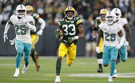 Jones helps Packers run away for 31-12 win over Dolphins
