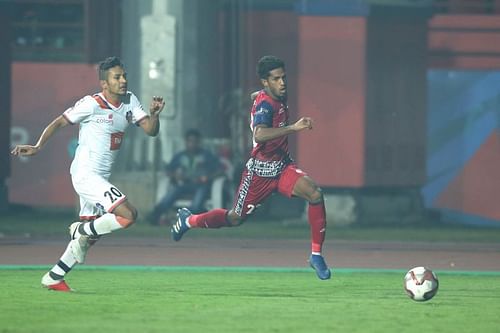 Michael Soosairaj dribbles past Seriton Fernandes, at the Furnace. (Photo Credits: Hero 1SL)