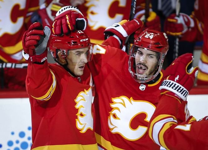 Flames rally in 3rd again, beat Blackhawks 5-3