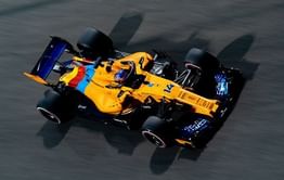 Retiring Alonso hints at possible F1 return