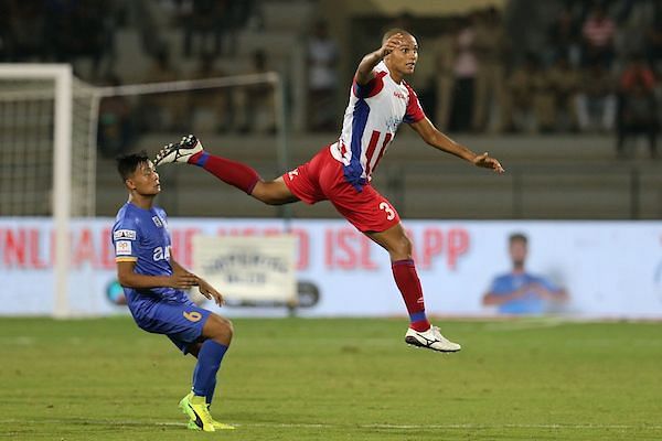 The former Mumbai City FC midfielder stopped many attacking moves from his former team in initial stages (Image Courtesy: ISL)