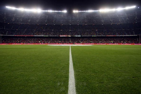 Brazilian footballer gets sent off for showing his own club's fans Vulgar gesture