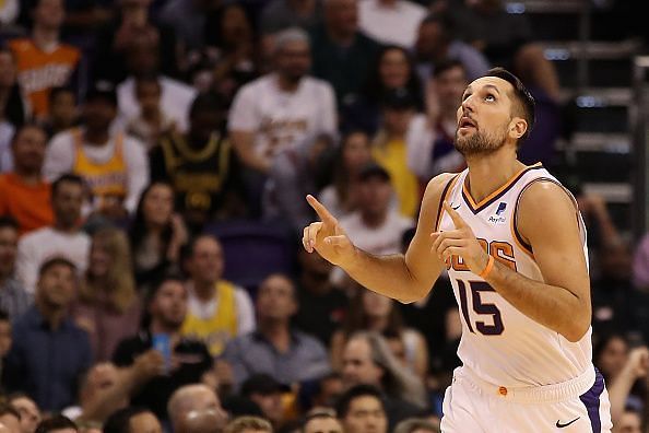 Los Angeles Lakers v Phoenix Suns
