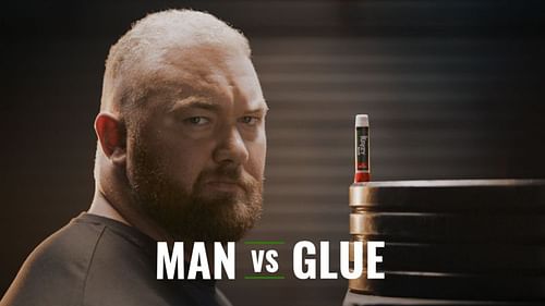 HafthÃ³r BjÃ¶rnsson prepares to battle Krazy Glue