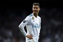 Of course Real Madrid miss Ronaldo, you cannot replace a player like him: Van der Vaart