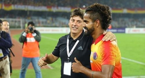 East Bengal's Jobby Justin (R) scored in the Kolkata Derby as they won 3-2 [Image: I-League]