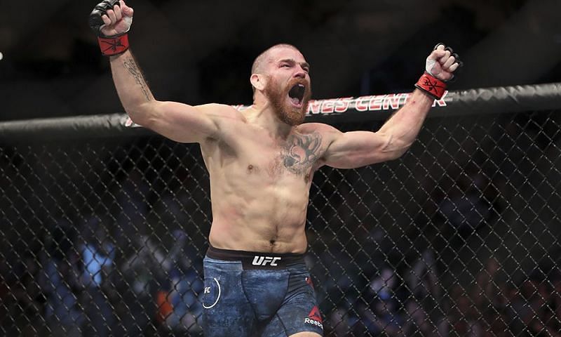 Does Jim Miller have enough left in the tank to take out Charles Oliveira?