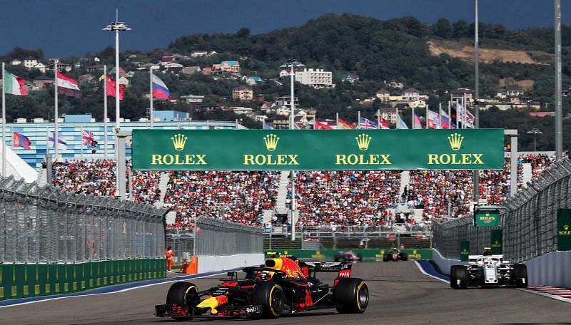 Max Verstappen charges through the midfield in Sochi Autodrom