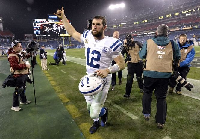 Colts earn playoff spot; Luck remains perfect vs. Titans