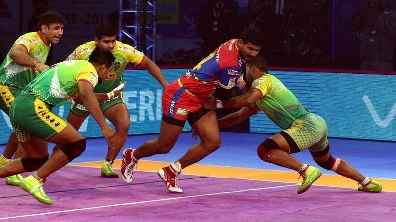 Prashanth Kumar Rai (center) was the star for the Yoddhas in their win over the Patna Pirates.