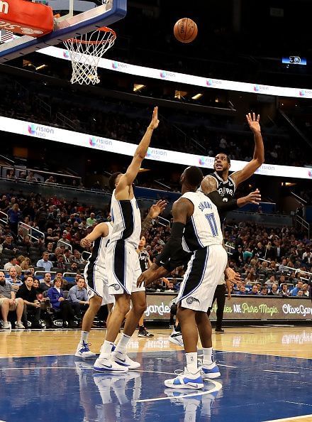 Aldridge led the team in scoring