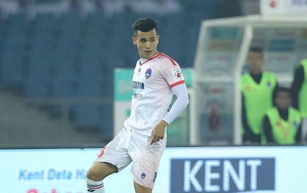 The Delhi Dynamos FC midfielder possesses good passing ability