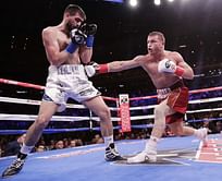 Alvarez stops Fielding in 3rd round for 3rd division title