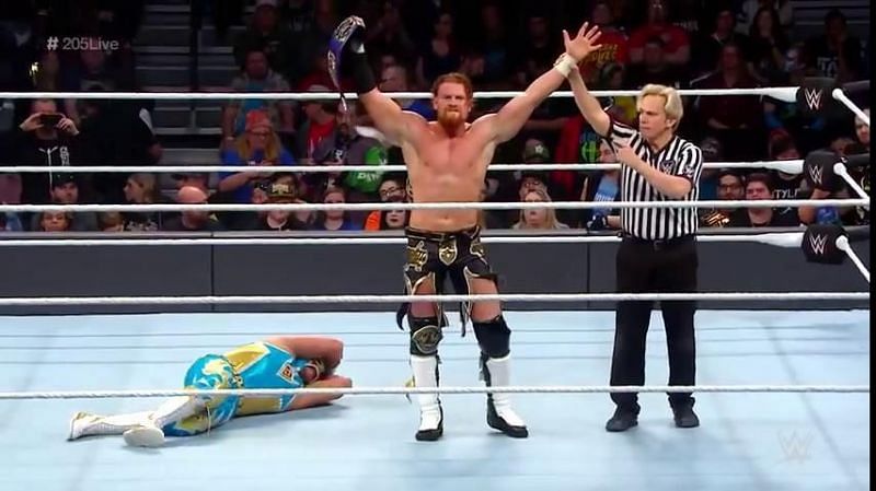 Buddy Murphy was dominant in the go-home show to TLC