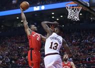 Kawhi Leonard dunks on Tristan Thompson