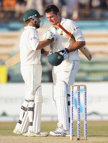 Smith and McKenzie scored 405 runs on day 1 of the Chittagong Test in 2008