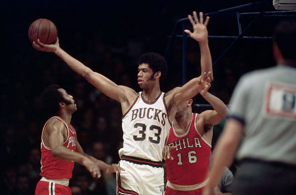 Lew Alcindor playing for the Milwaukee Bucks