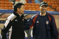 Ranko Popovic coaching FC Tokyo against Brisbane - AFC Asian Champions League