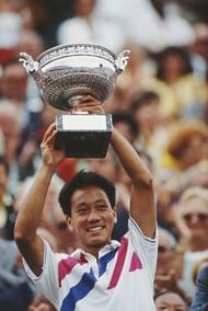Michael Chang lift the 1989 French Open Tennis Championship