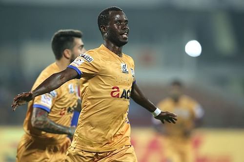 Modou Sougou of Mumbai City celebrates after scoring against Bengaluru FC (Image: ISL Media)