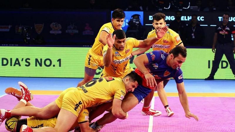 Can the Telugu Titans douse the blazing form of the Fortunegiants?