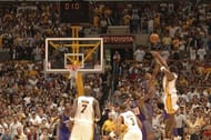 Kobe nails the game-winner as time expires