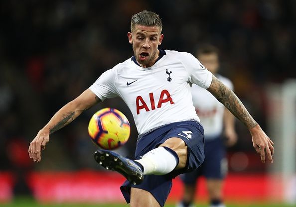 Toby Alderweireld in action for Spurs