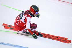 Hirscher dominates to take first-run lead in Alta Badia GS