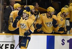 Tolvanen gets 1st NHL goal, Predators beat Blackhawks 5-2
