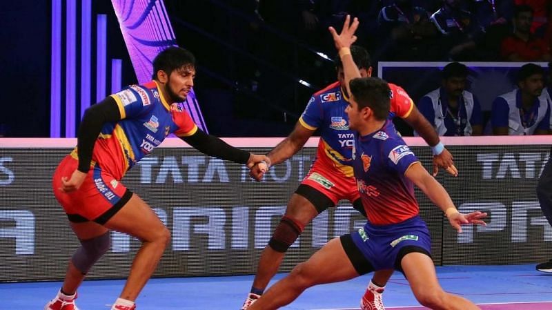 U.P. Yoddha's stellar defence will battle Dabang Delhi K.C.'s in-form  offence in Eliminator 3