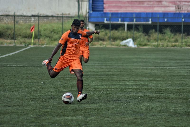 Magesh of South United FC in action