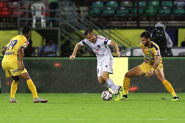 Rene Mihelic in action for Delhi Dynamos