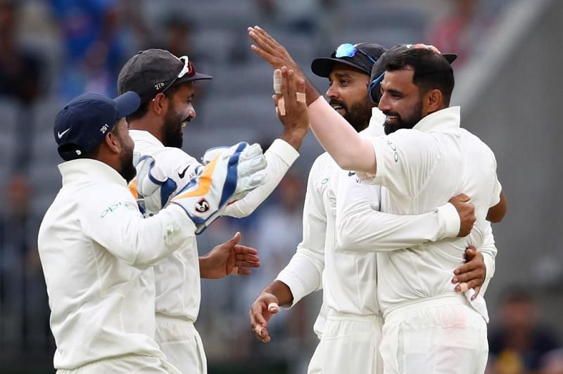 Indian bowlers kept the Aussies at bay