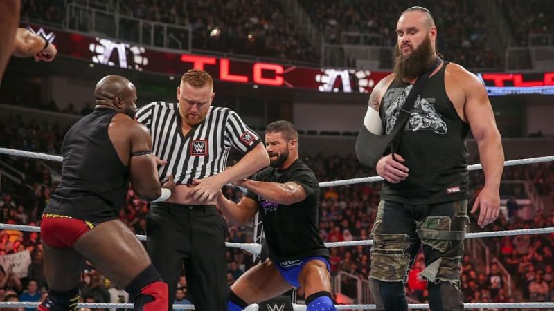 Strowman was helped by the faces of Raw at TLC