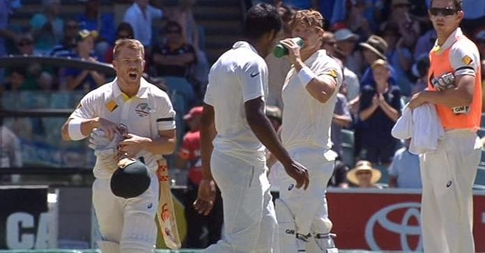 Warner mocks Varun Aaron during India&#039;s 2014 tour of Australia