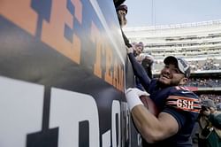 Bears clinch 1st playoff berth since 2010, beat Packers