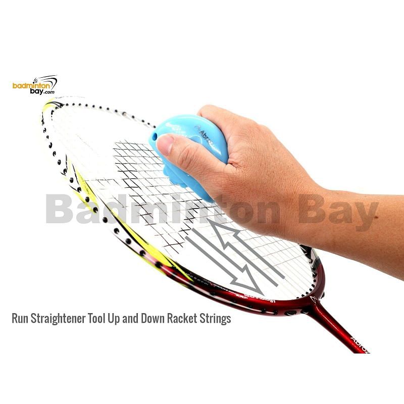 Racquet string straighter