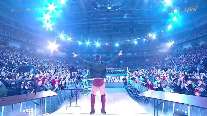 The Balor Club was in full force for Finn Balor&#039;s bout with Drew McIntyre