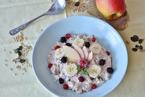 Oatmeal is high in soluble fibre.