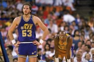 Mark Eaton with Kareem Abdul-Jabbar