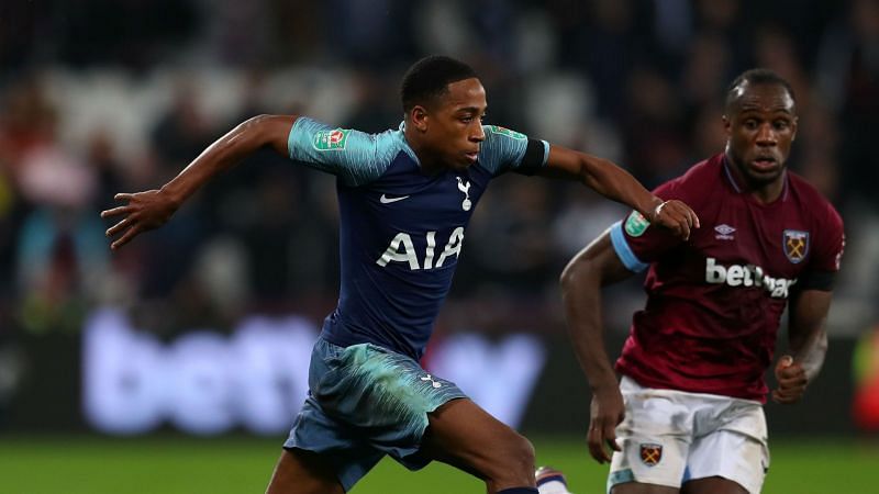 Tottenham Youngster Walker-peters Signs On Until 2023