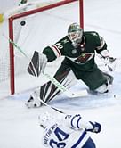 Maple Leafs beat Wild 5-3 to take overall NHL lead