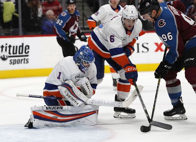 Greiss stymies Avs' high-scoring offense, Islanders win 4-1