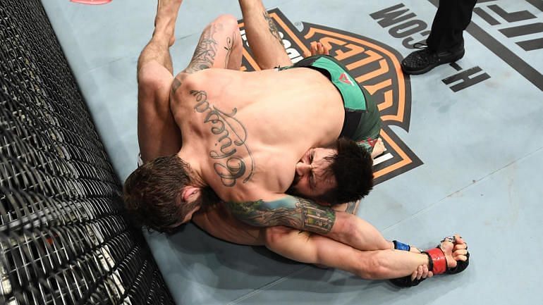 Carlos Condit should consider retirement after his 5th loss in a row