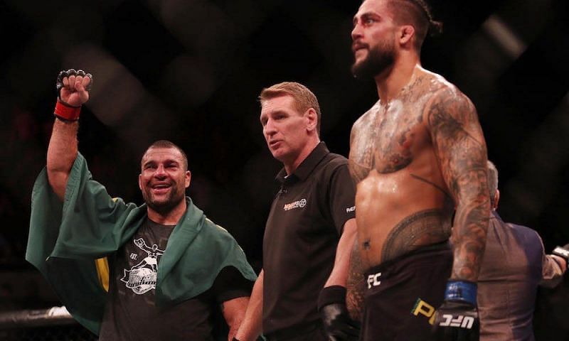 Mauricio &#039;Shogun&#039; Rua finishes Tyson Pedro in the 3rd round to get the TKO victory